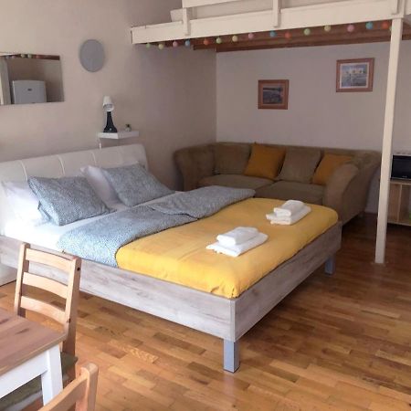V57 Apartment Oktogon Budapest Eksteriør billede