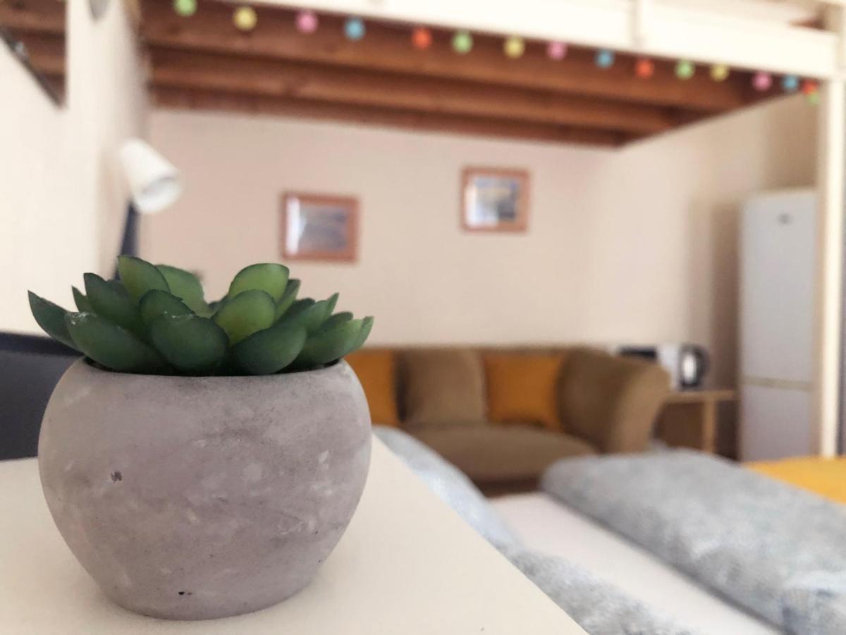 V57 Apartment Oktogon Budapest Eksteriør billede