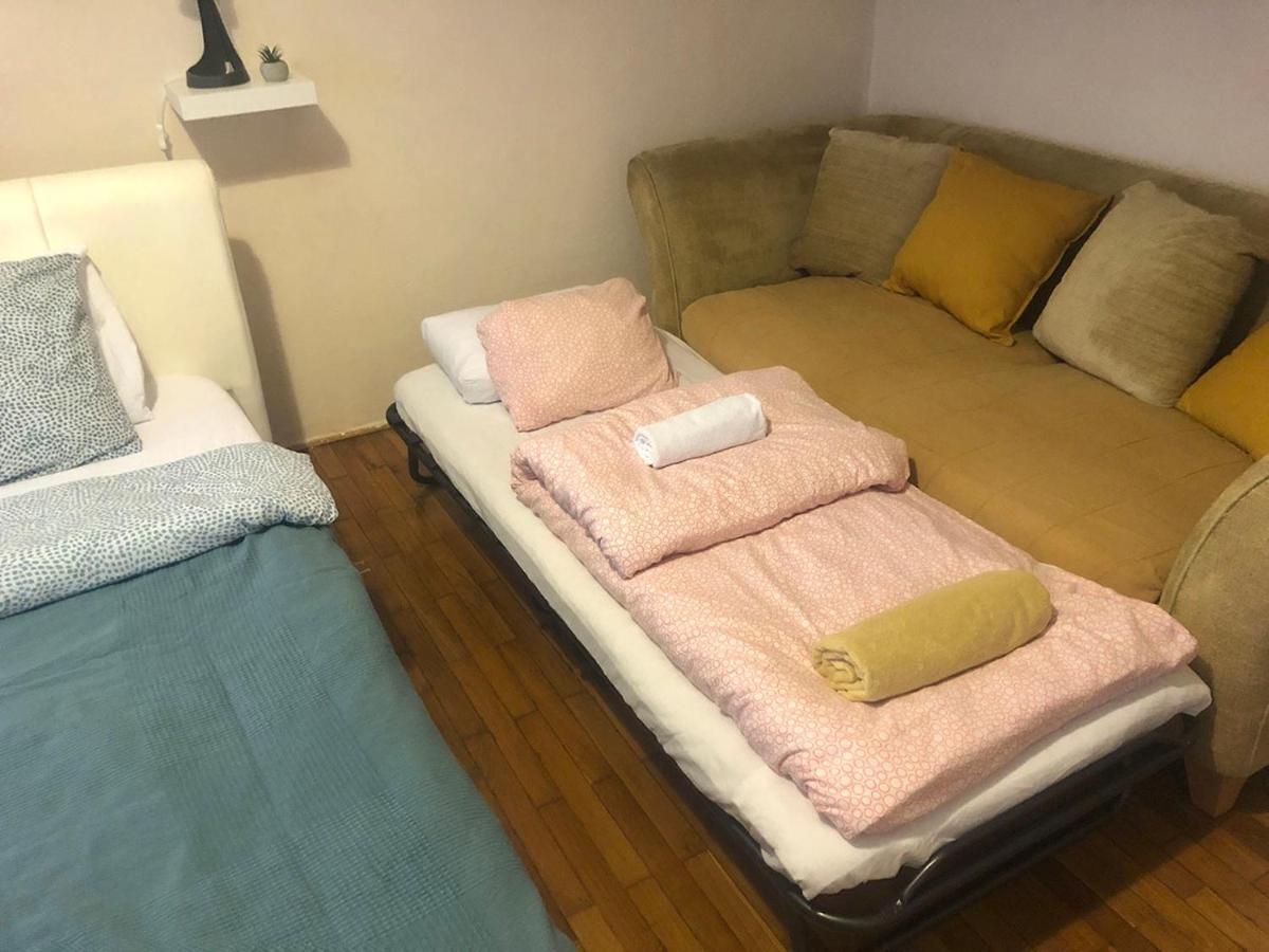 V57 Apartment Oktogon Budapest Eksteriør billede