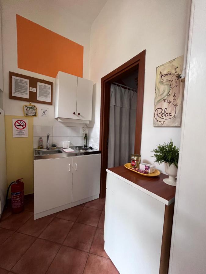 V57 Apartment Oktogon Budapest Eksteriør billede